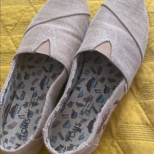 Toms thankful Flats size 7.5